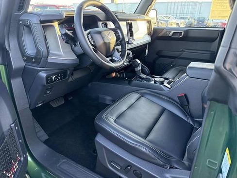 New 2025 Ford Bronco Outer Banks w/ Sasquatch Package image 9