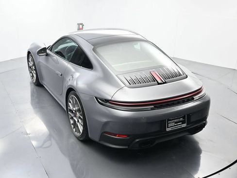Certified 2025 Porsche 911 Carrera RWD image 30