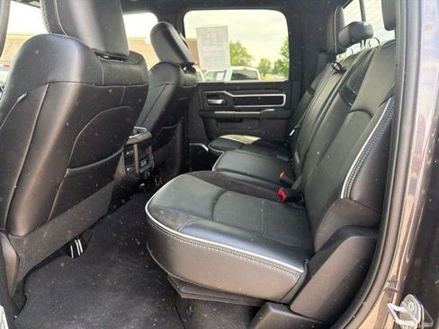 Used 2025 RAM 2500 Laramie AWD/4WD image 17