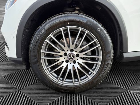 New 2026 Mercedes-Benz GLC 300 4MATIC image 9