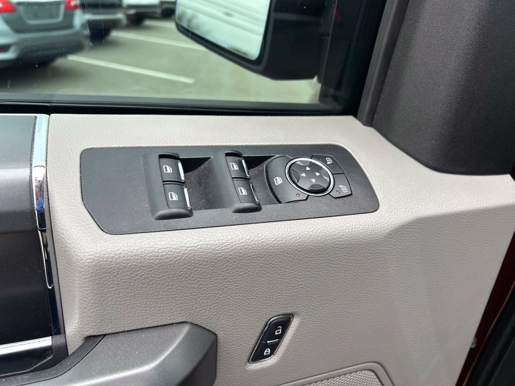 Used 2016 Ford F150 XLT w/ Equipment Group 302A Luxury AWD/4WD image 17