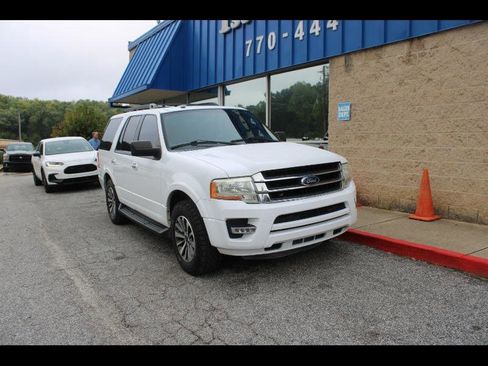 Used 2016 Ford Expedition XLT image 1