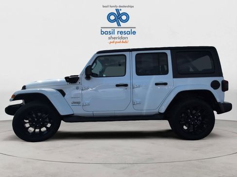 Used 2023 Jeep Wrangler Sahara w/ Cold Weather Group image 5