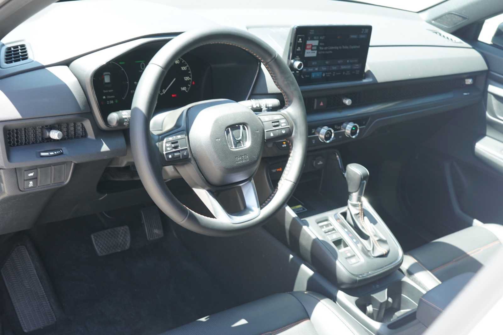 Used 2025 Honda CR-V Sport-L image 7