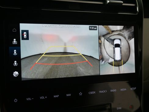 Used 2023 Hyundai Tucson Limited image 32