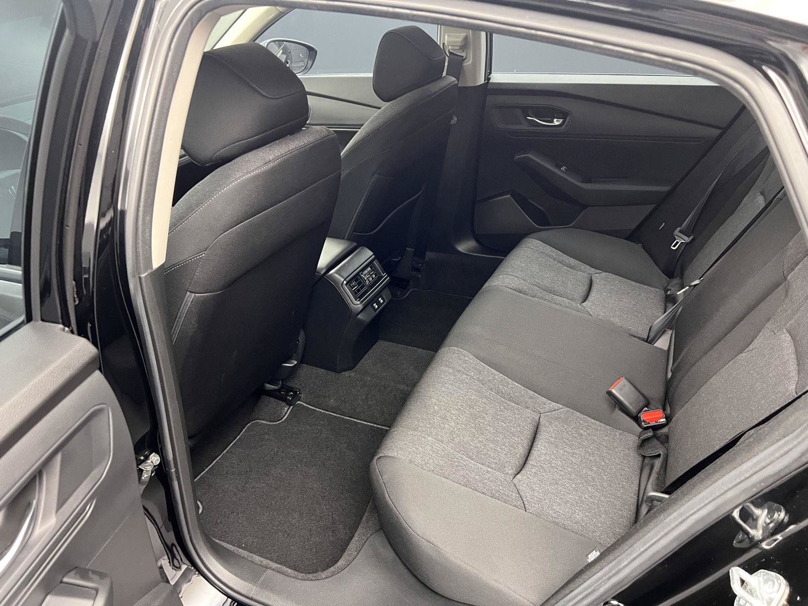 Certified 2025 Honda Accord SE image 15