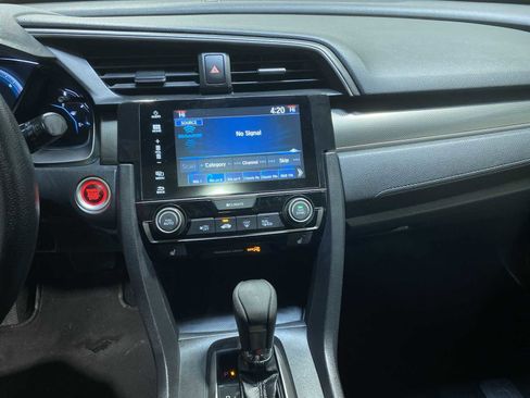 Used 2018 Honda Civic EX image 16