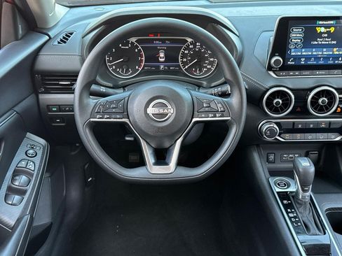 Used 2024 Nissan Sentra SV FWD image 27
