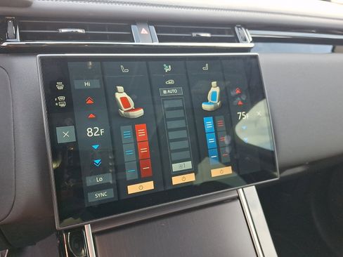 Used 2026 Land Rover Range Rover Velar Dynamic SE image 16