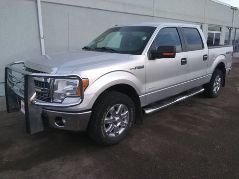 Used 2014 Ford F150 XLT w/ Equipment Group 302A Luxury image 2