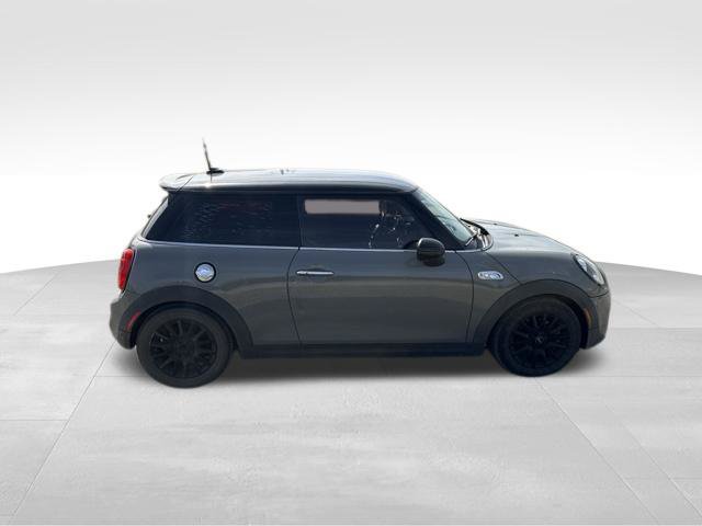Used 2018 MINI Cooper S FWD image 2