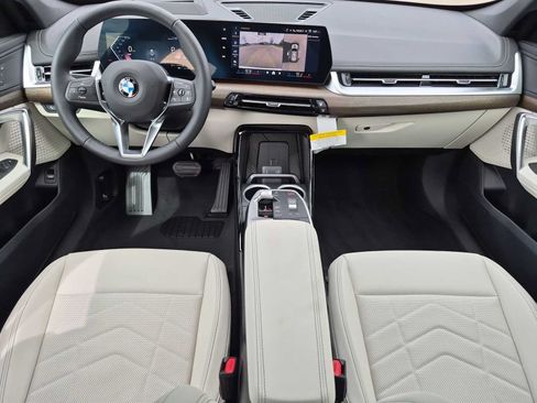 New 2027 BMW X1 xDrive28i AWD/4WD image 15