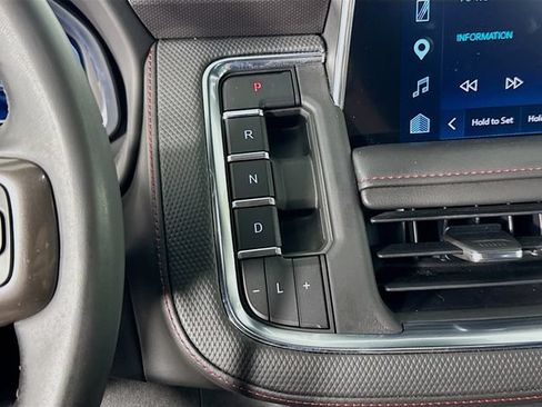 Used 2023 Chevrolet Tahoe RST w/ Luxury Package AWD/4WD image 19