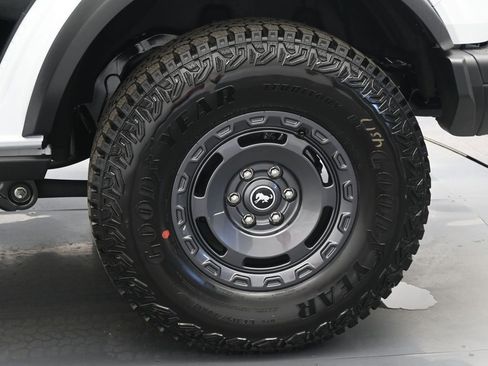 New 2025 Ford Bronco Badlands image 22