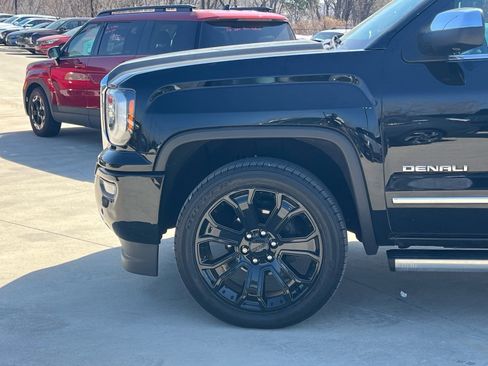 Used 2018 GMC Sierra 1500 Denali w/ Denali Ultimate Package image 8