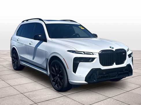 Used 2024 BMW X7 M60i w/ Executive Package AWD/4WD image 3