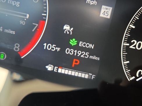 Certified 2025 Honda HR-V EX-L image 26