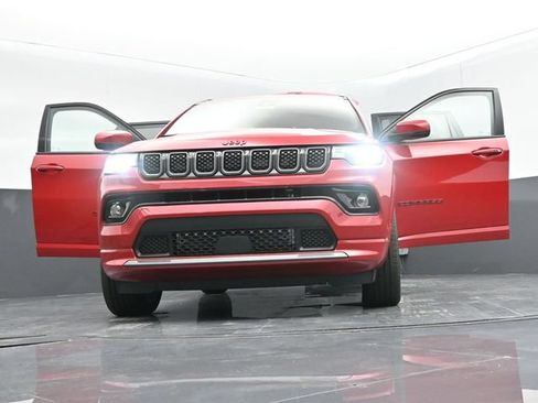 Used 2024 Jeep Compass Limited AWD/4WD image 60