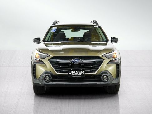 Used 2025 Subaru Outback Premium AWD/4WD image 8