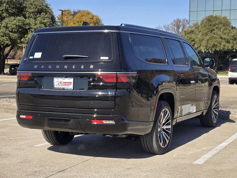 New 2025 Jeep Wagoneer L Series II image 4