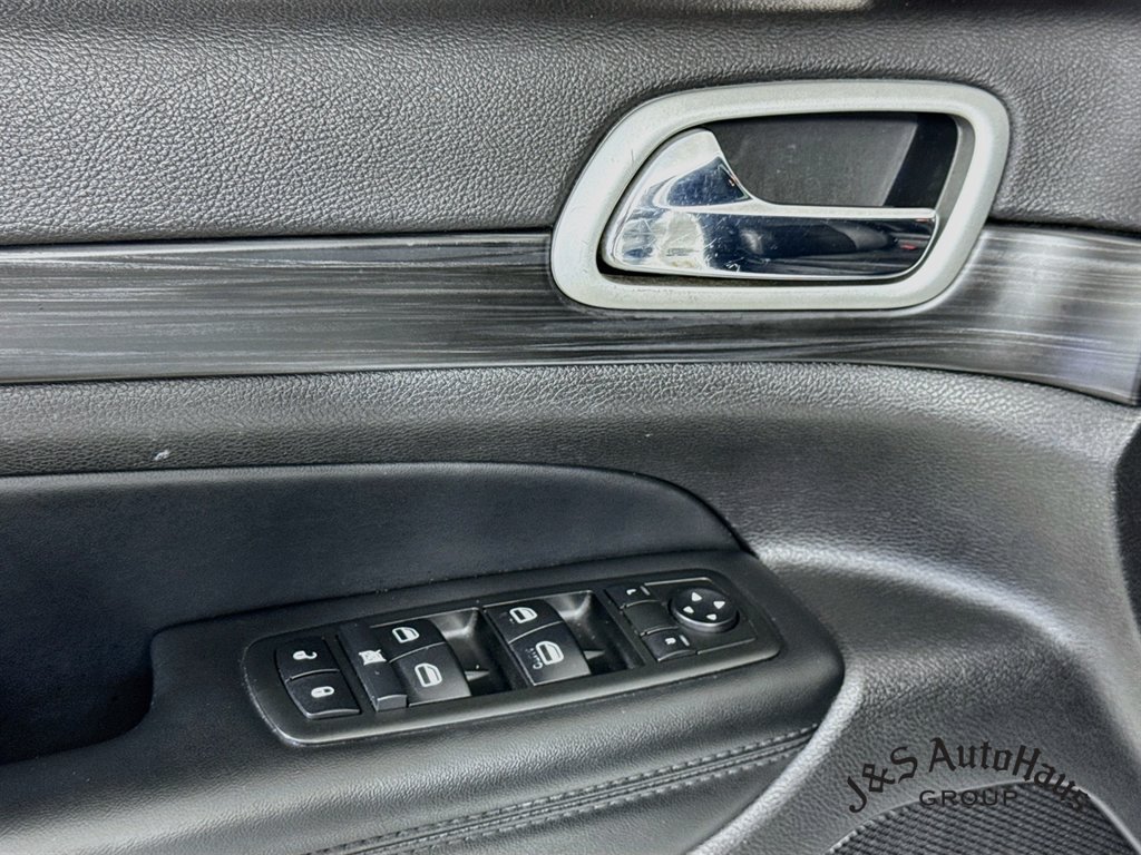 Used 2021 Jeep Grand Cherokee Laredo X AWD/4WD image 24