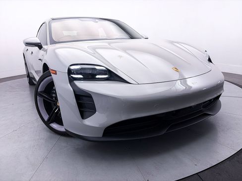 Used 2023 Porsche Taycan GTS AWD/4WD image 3