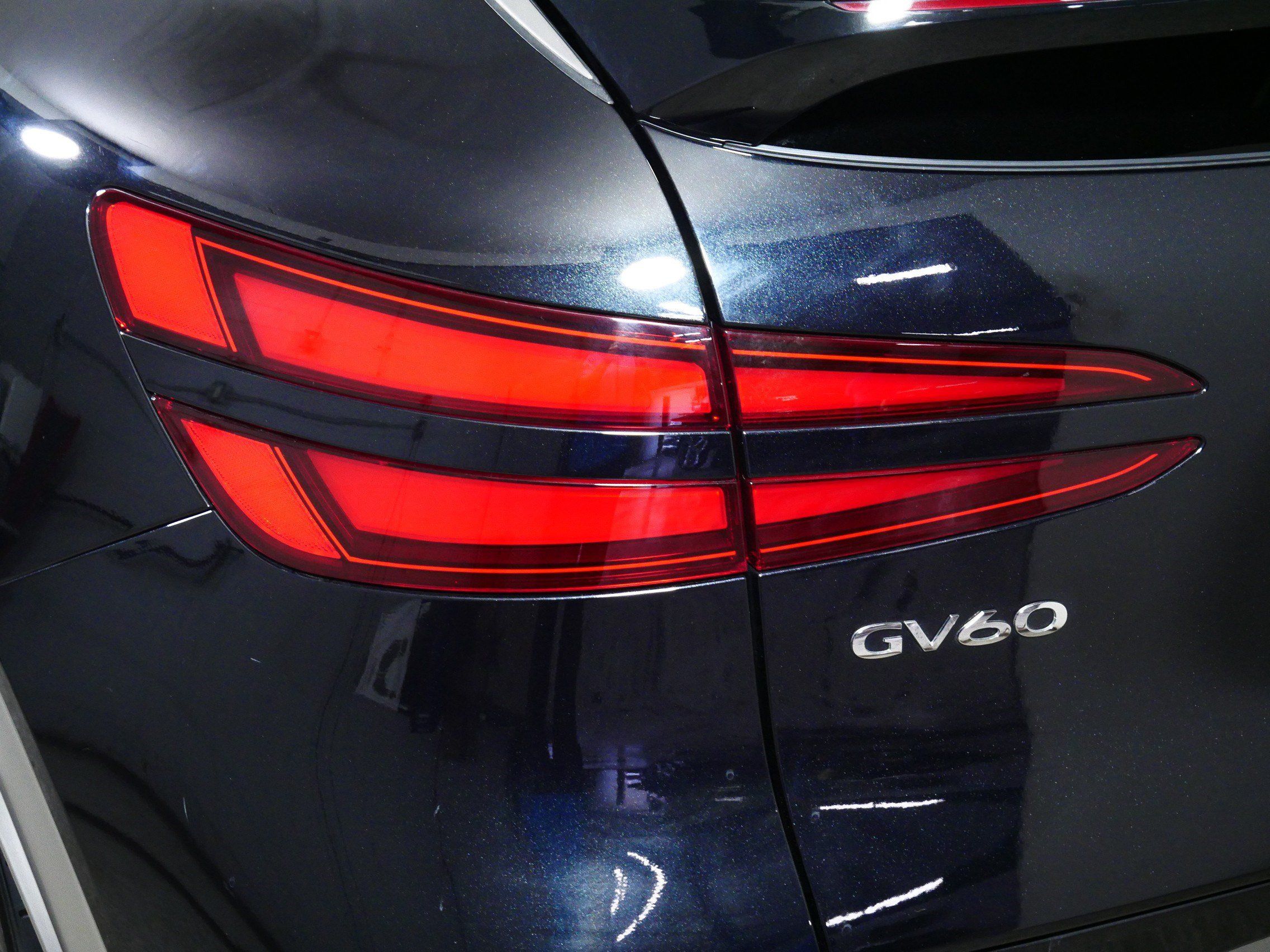 Certified 2025 Genesis GV60 Advanced AWD/4WD image 17