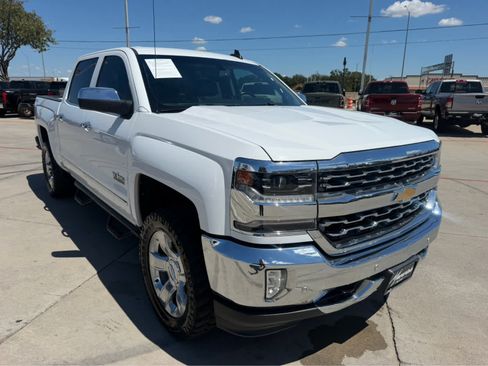 Used 2017 Chevrolet Silverado 1500 LTZ w/ Texas Edition AWD/4WD image 4