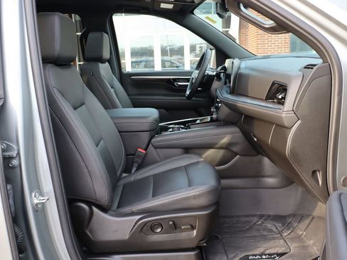 Used 2025 Chevrolet Suburban Z71 w/ Z71 Off-Road Package image 56