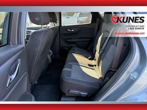 Used 2025 Chevrolet Blazer LT image 12
