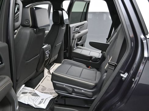 New 2026 GMC Yukon Elevation w/ Elevation Premium Package AWD/4WD image 14