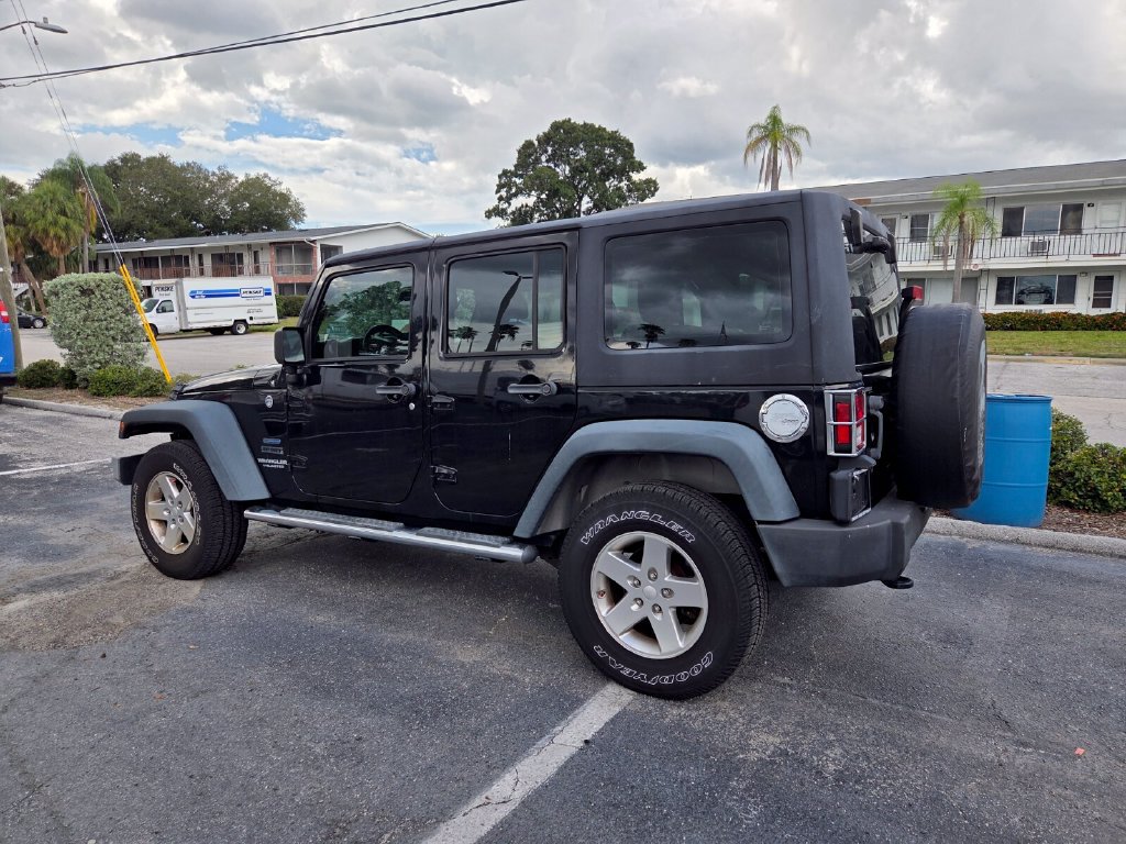 Used 2013 Jeep Wrangler Unlimited Sport w/ Mopar Chrome Edition Group AWD/4WD image 4