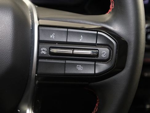 Used 2023 Chevrolet Colorado Z71 image 43