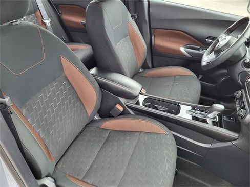 Used 2024 Nissan Kicks SR image 22