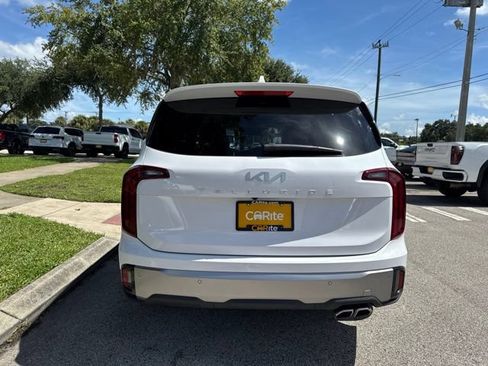 Used 2025 Kia Telluride S FWD image 6