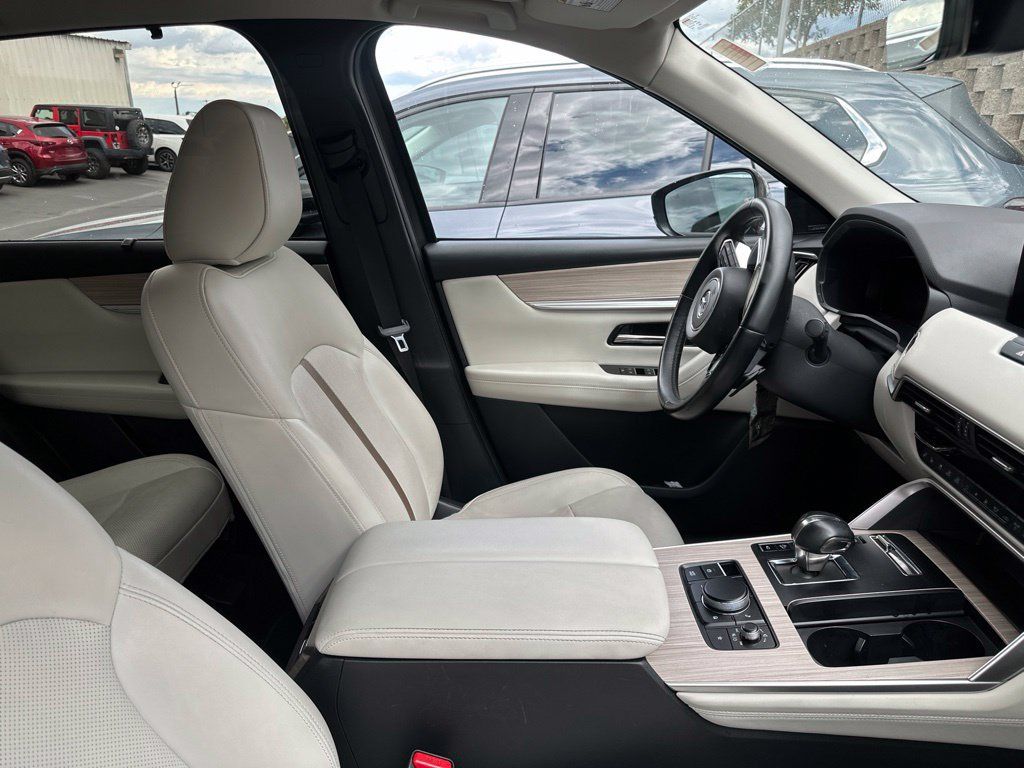 Used 2024 MAZDA CX-90 Plug-In Hybrid w/ Premium Plus AWD/4WD image 8