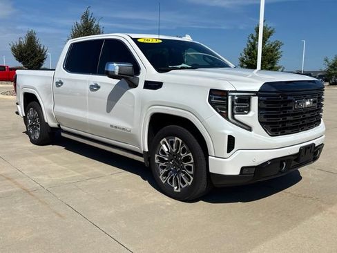Used 2023 GMC Sierra 1500 Denali Ultimate AWD/4WD image 4