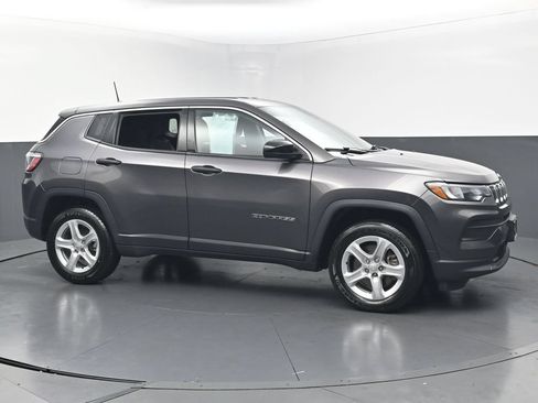 Used 2023 Jeep Compass Sport AWD/4WD image 6