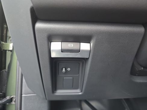 New 2026 Land Rover Defender 110 S AWD/4WD image 28