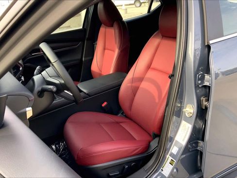 New 2026 MAZDA MAZDA3 Carbon image 9