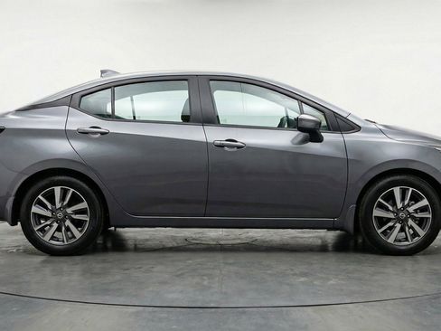 Used 2025 Nissan Versa SV image 11
