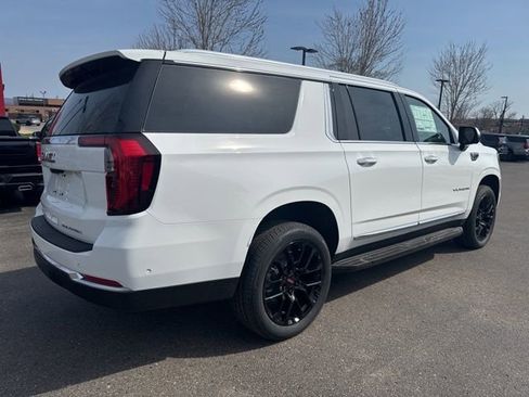 New 2026 GMC Yukon XL Elevation AWD/4WD image 7
