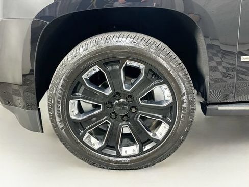 Used 2020 GMC Yukon Denali w/ Denali Ultimate Package AWD/4WD image 40
