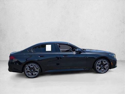 Certified 2026 BMW 530i xDrive AWD/4WD image 4