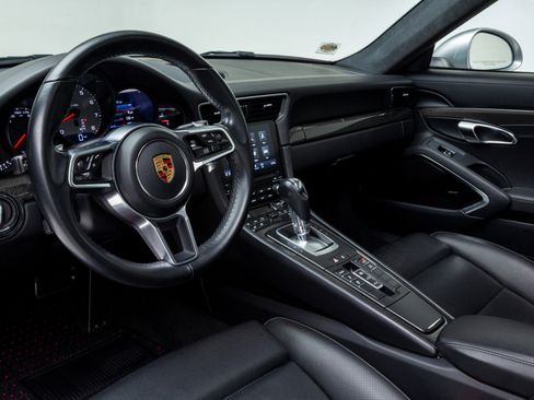 Used 2019 Porsche 911 Carrera 4S image 16