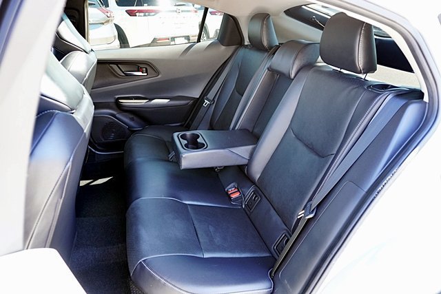 Used 2024 Toyota Prius Limited w/ Limited Premium Package FWD image 27