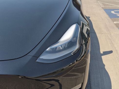 Used 2024 Tesla Model Y Long Range AWD/4WD image 13