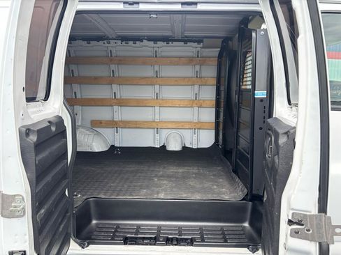 Used 2020 GMC Savana 2500 w/ Driver Convenience Package RWD image 11
