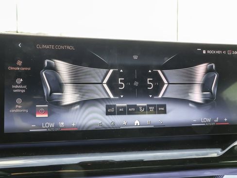 Used 2024 BMW i5 eDrive40i w/ M Sport Package image 41