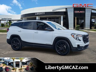 Used 2024 GMC Terrain SLE w/ Driver Convenience Package